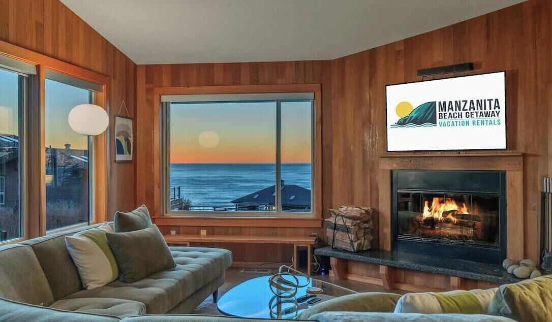 Photo of Livingroom in Neahkahnie Beach