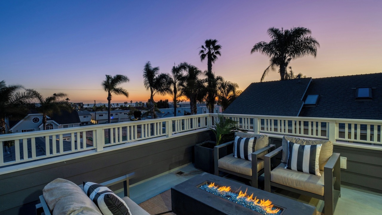 Photo of Patio Balcony in La Jolla Mesa