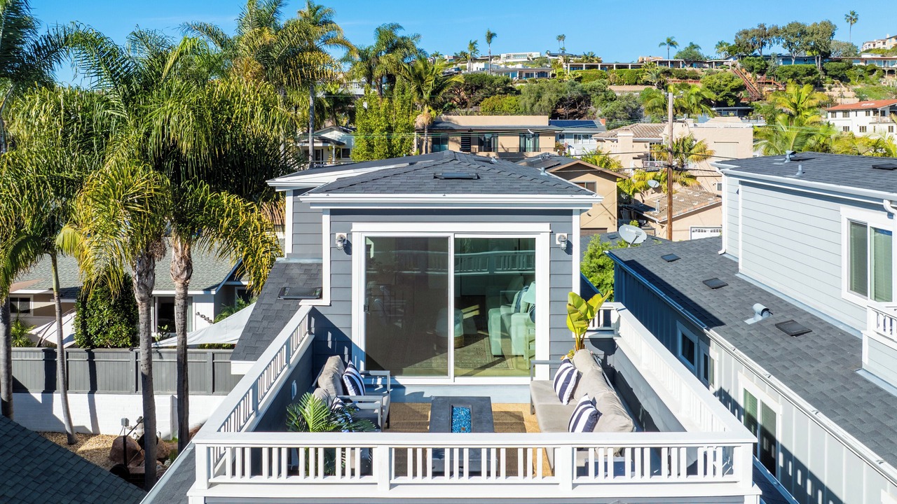 Photo of Patio Balcony in La Jolla Mesa