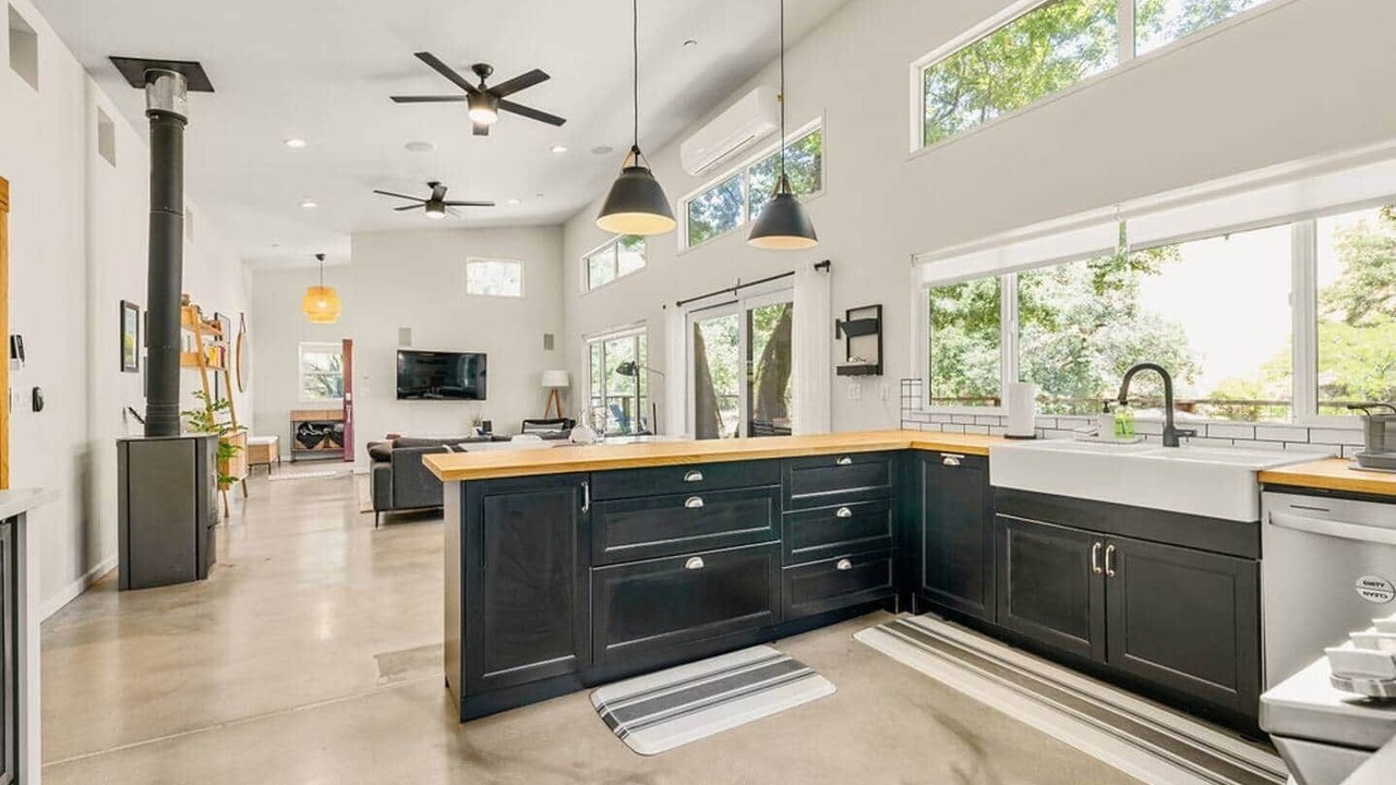 Photo of Kitchen in Cloverdale