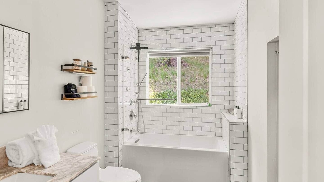 Photo of Bathroom in Cloverdale