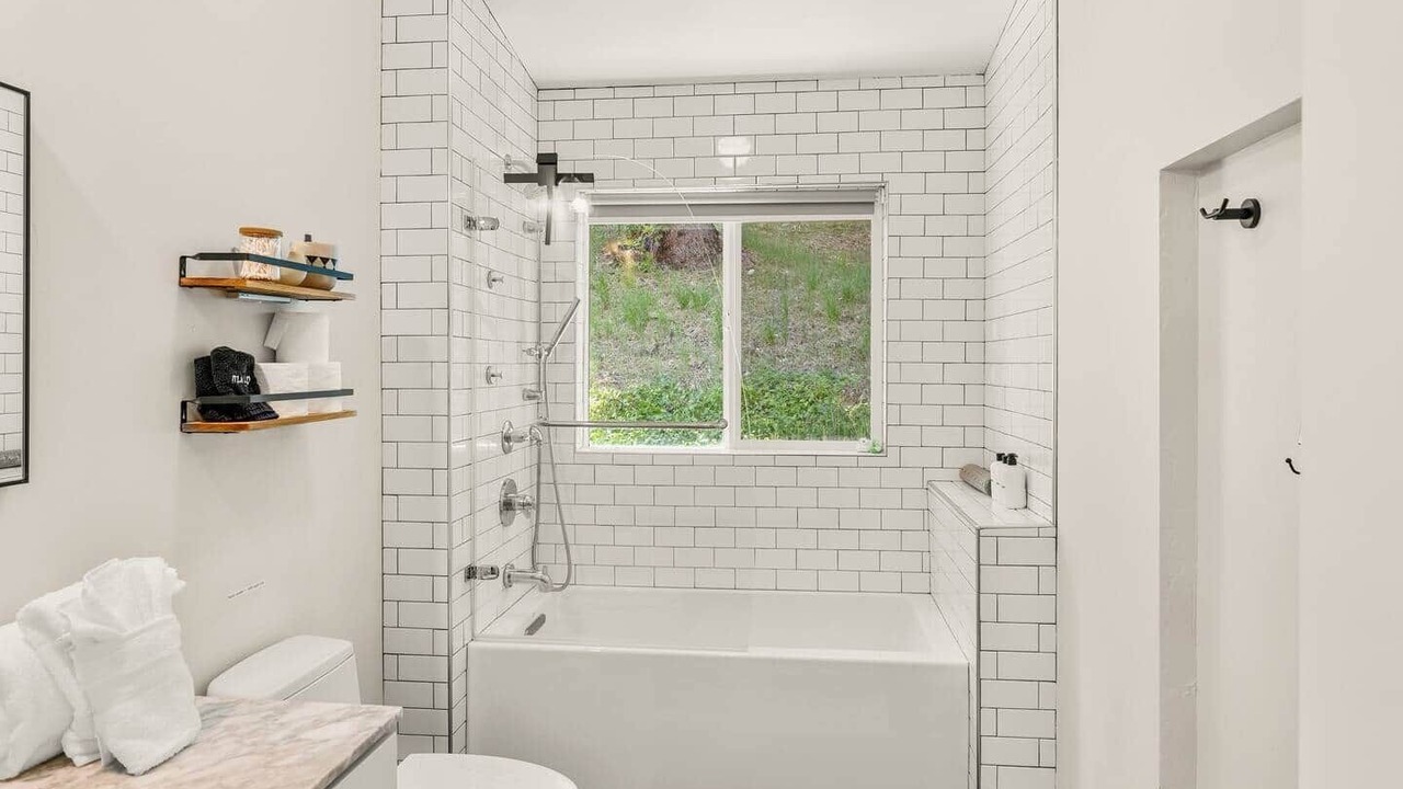 Photo of Bathroom in Cloverdale