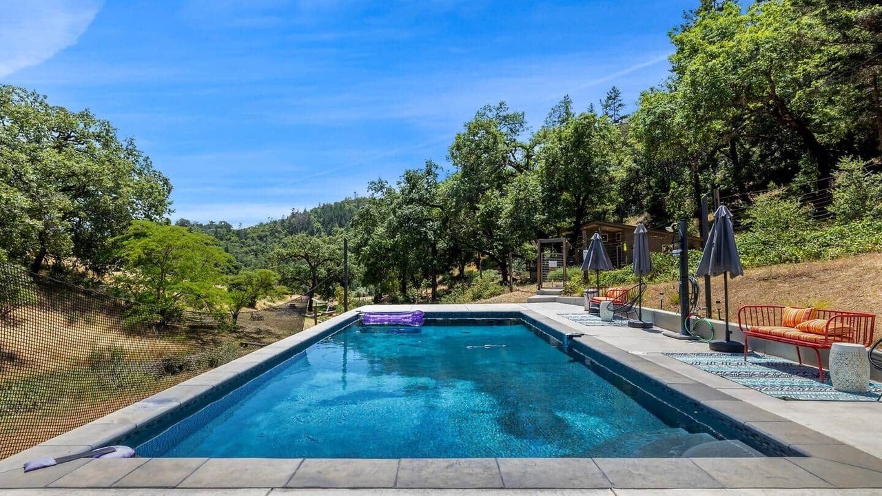 Photo of Outdoor in Cloverdale