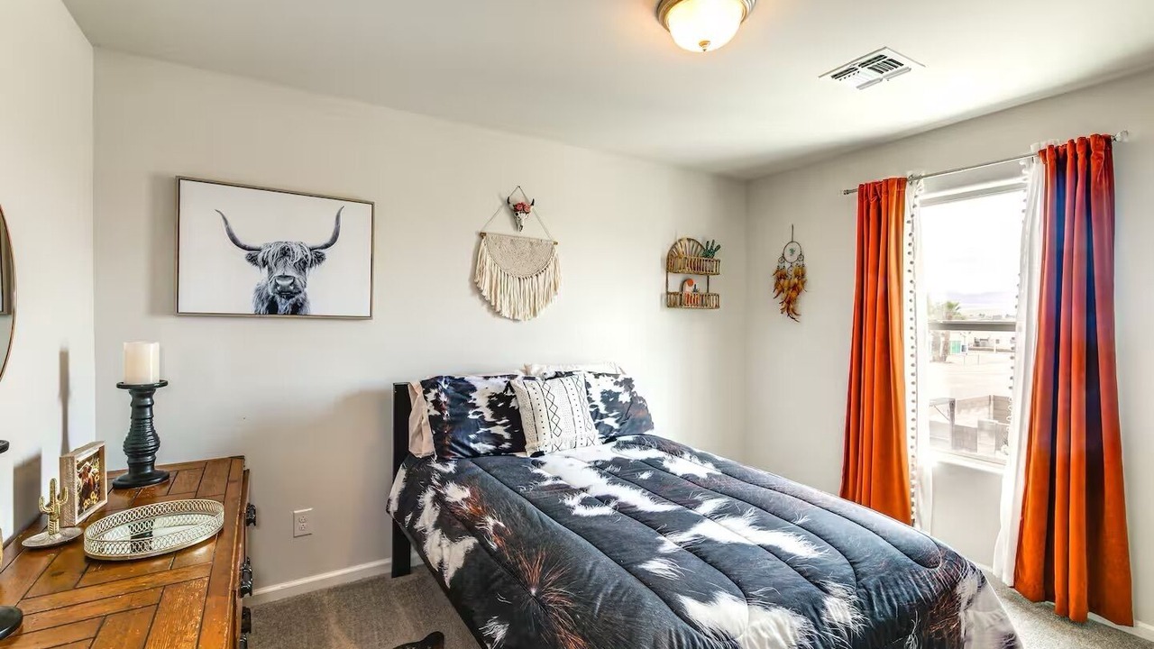 Photo of Bedroom in Holiday Shores