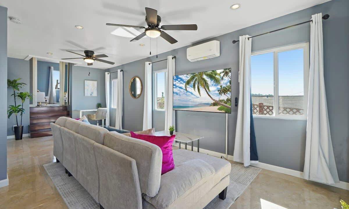 Photo of Livingroom in Eagle Rock