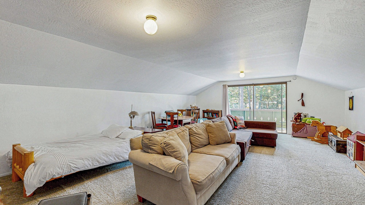 Photo of Livingroom in Graeagle