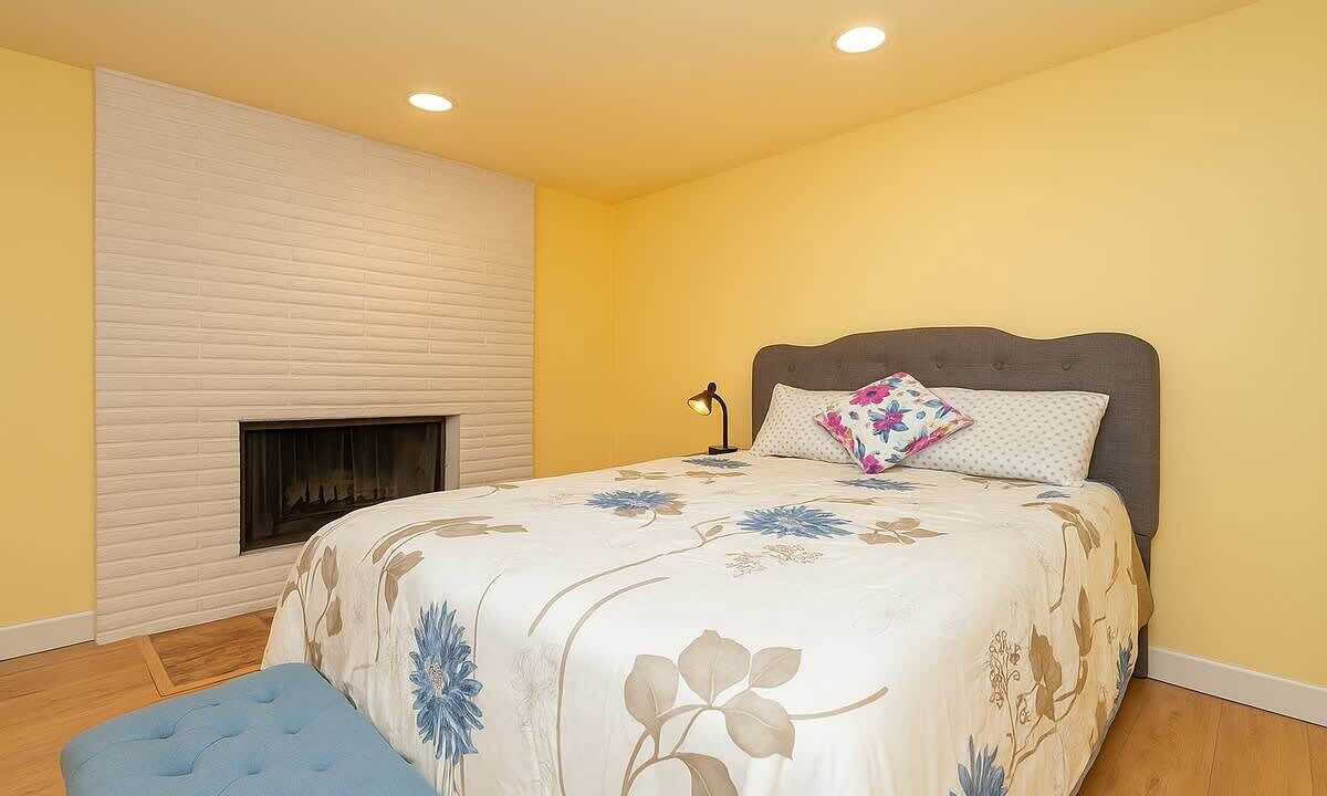 Photo of Bedroom in Mercer Island