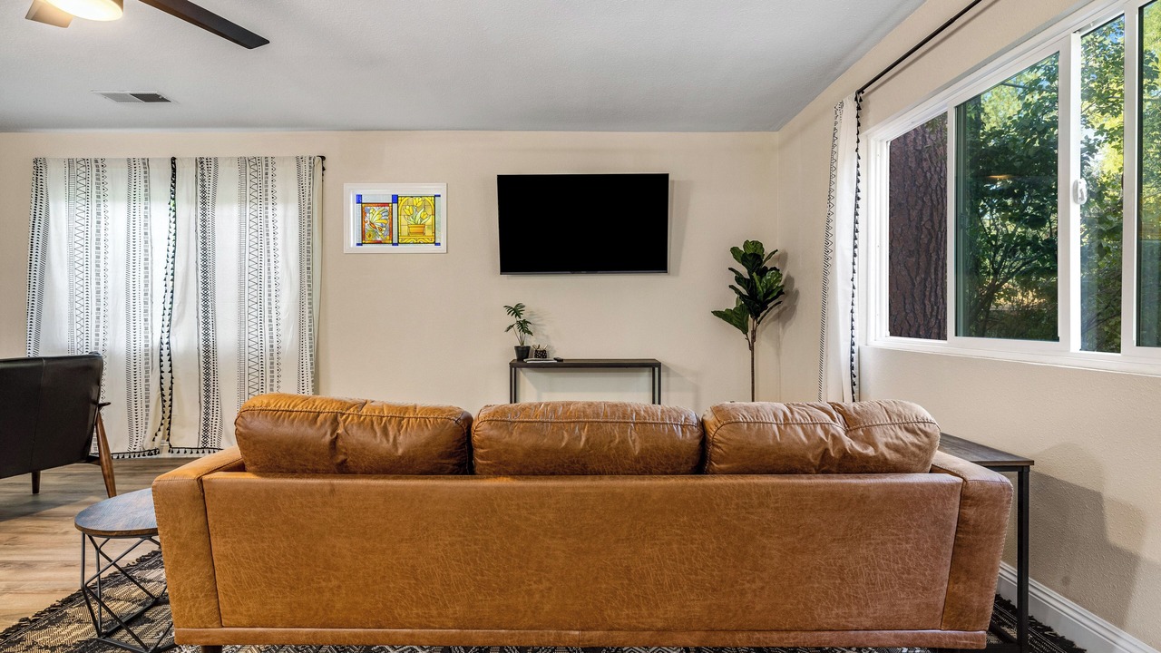 Photo of Livingroom in Pine Valley