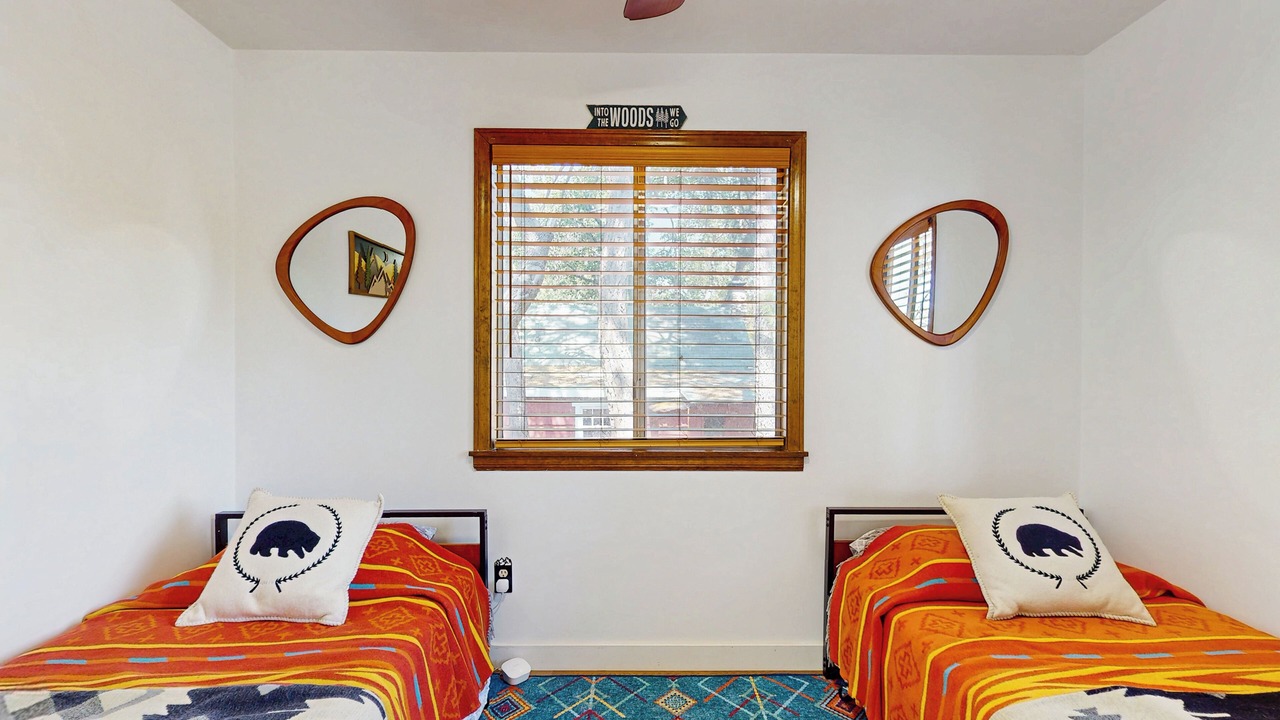 Photo of Bedroom in Arrowbear Lake