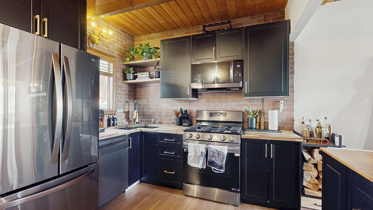 Photo of Kitchen in Arrowbear Lake