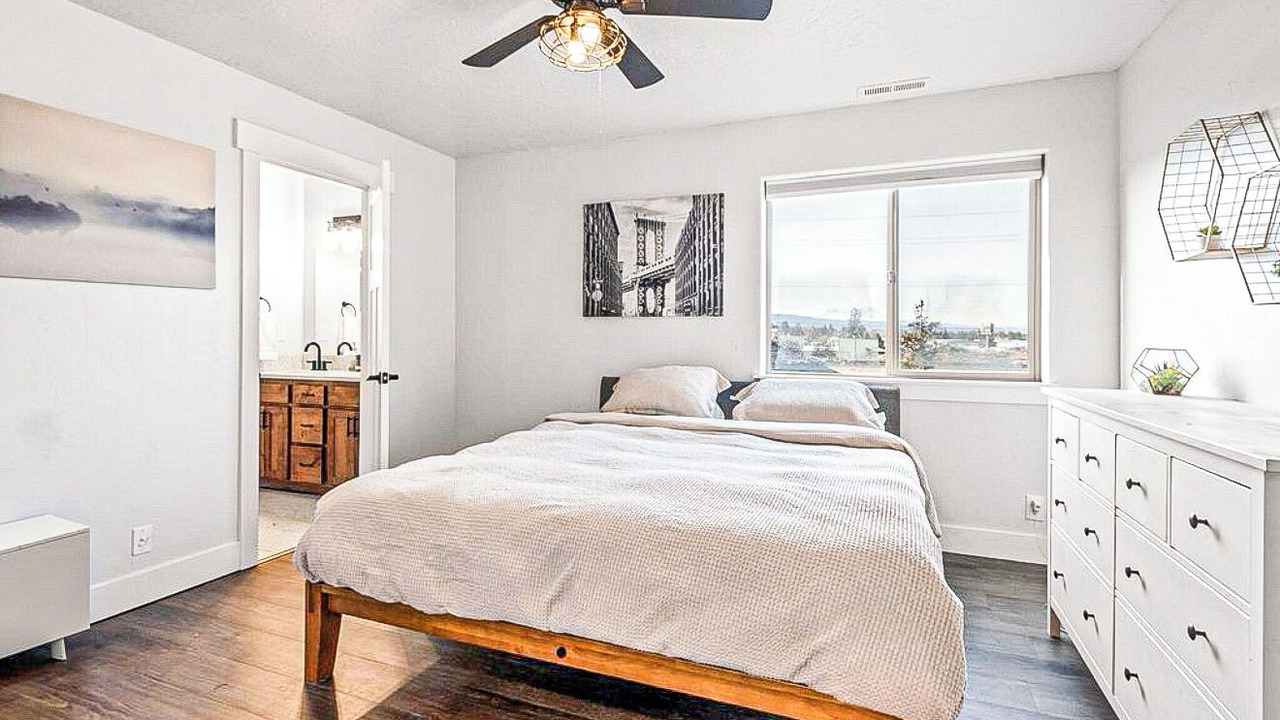 Photo of Bedroom in Boyd Acres