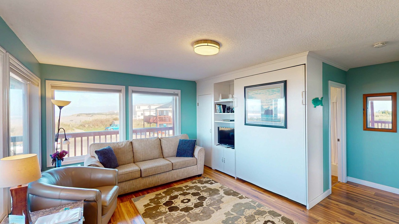 Photo of Livingroom in Rockaway Beach