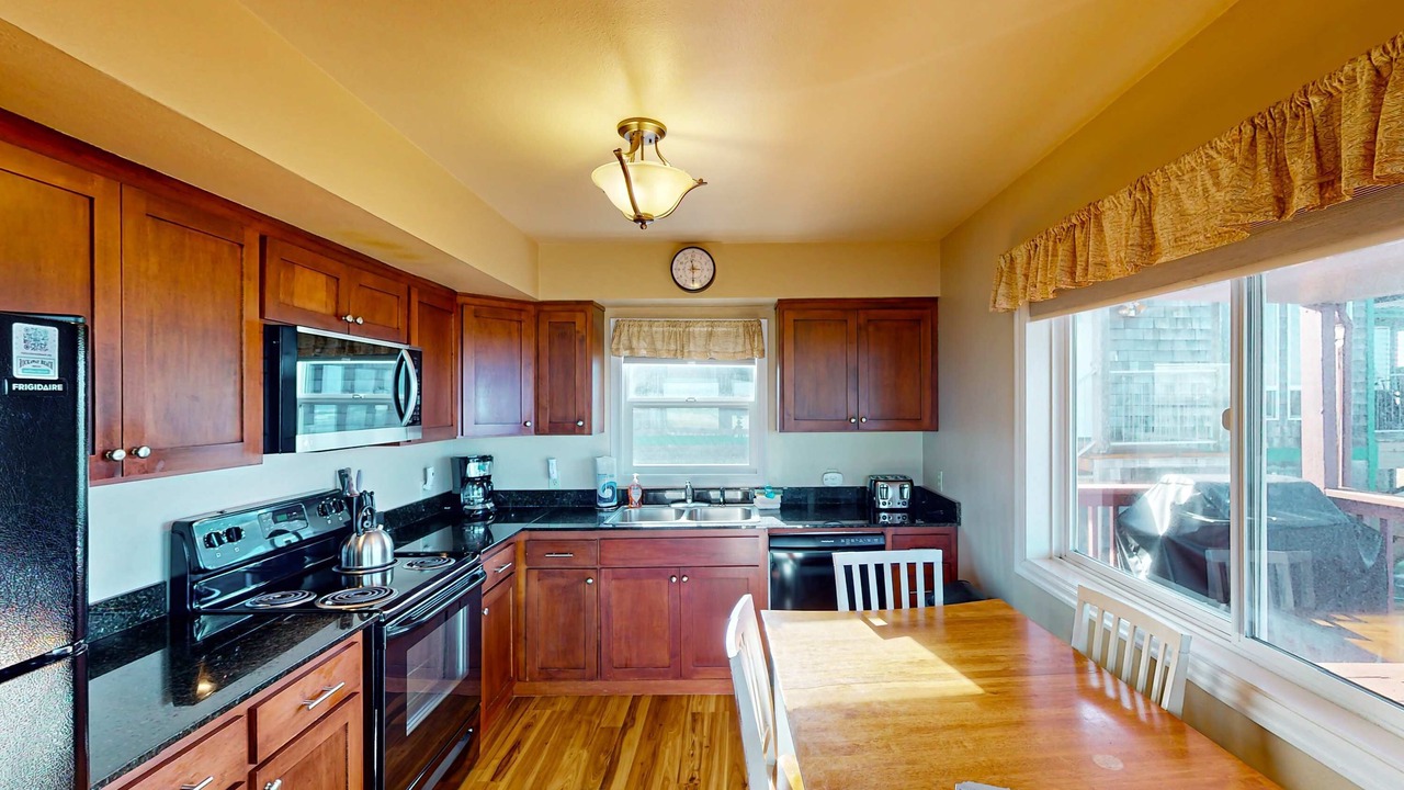 Photo of Kitchen in Rockaway Beach