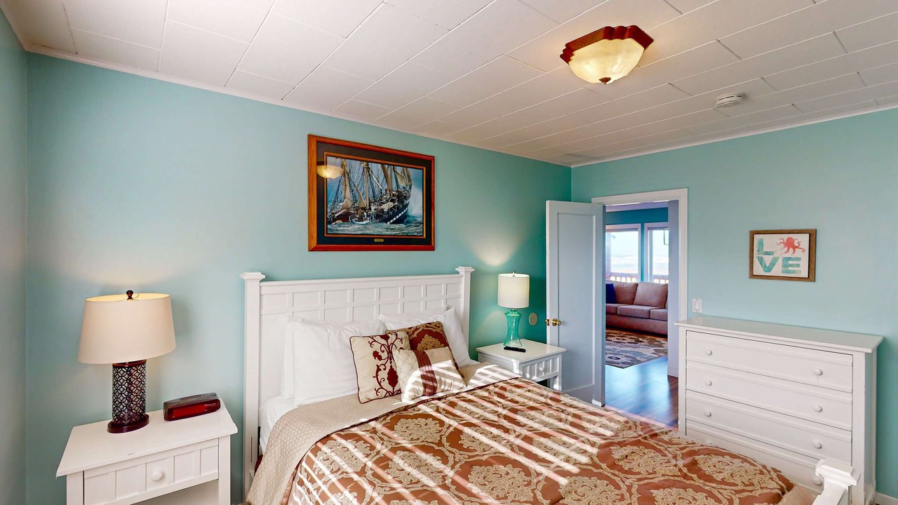 Photo of Bedroom in Rockaway Beach