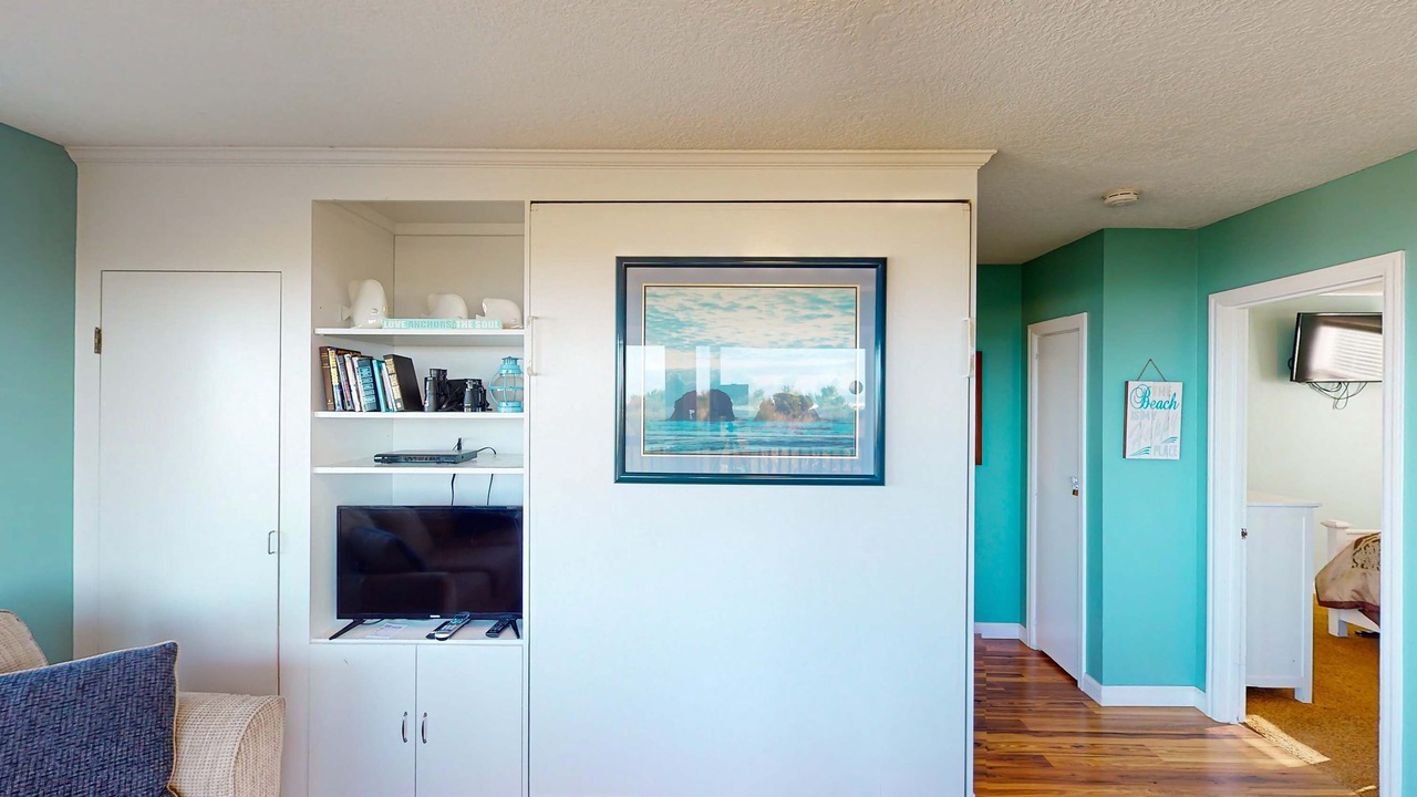Photo of Livingroom in Rockaway Beach