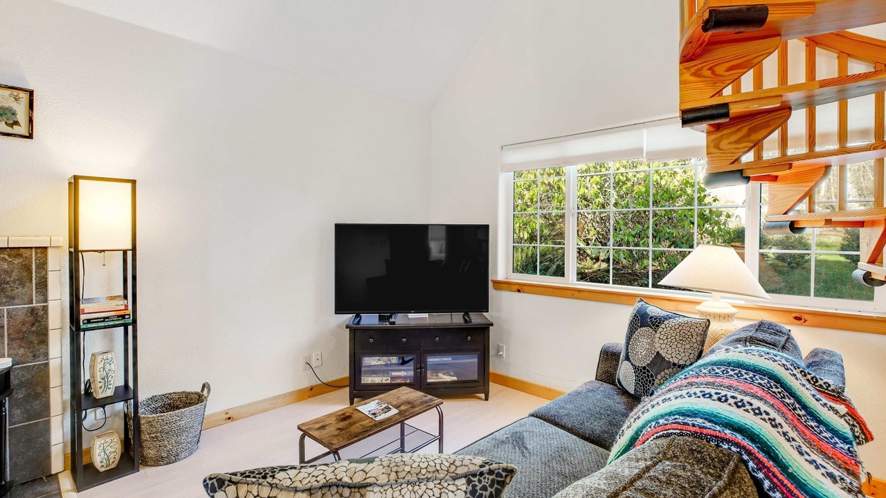 Photo of Livingroom in Netarts