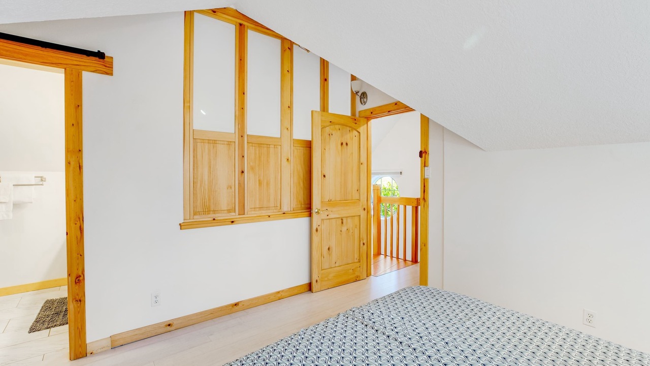 Photo of Bedroom in Netarts
