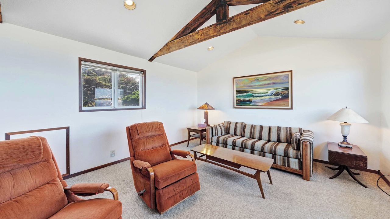 Photo of Livingroom in Gleneden Beach