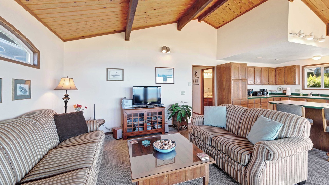 Photo of Livingroom in Gleneden Beach