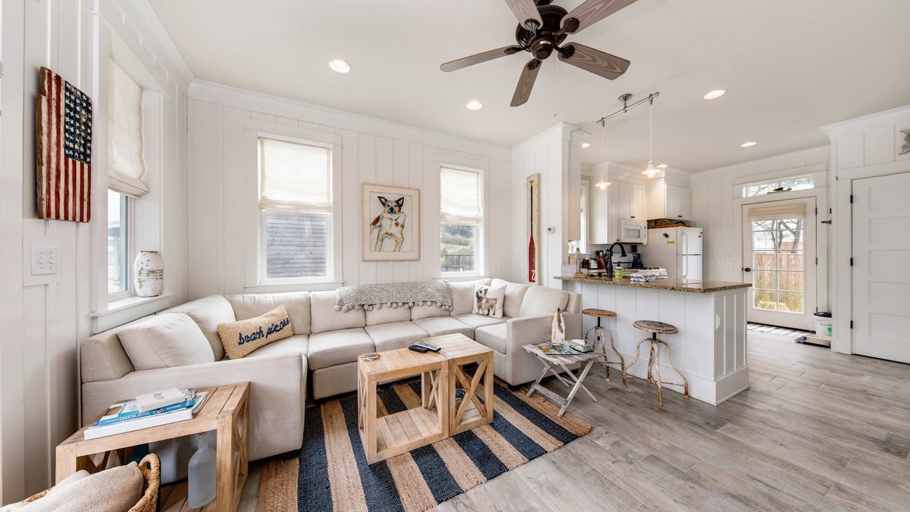 Photo of Livingroom in Olivia Beach