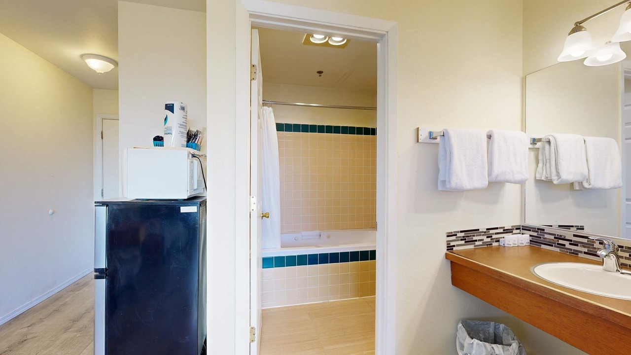 Photo of Bathroom in Lincoln City