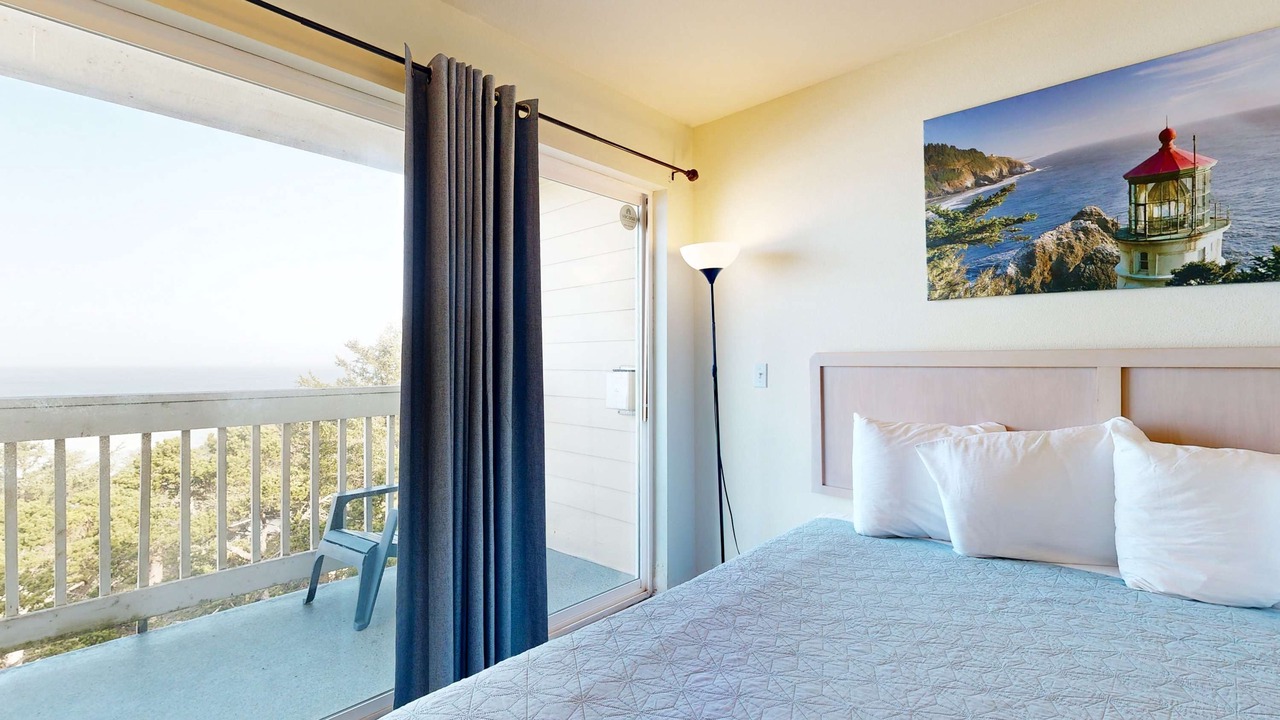 Photo of Bedroom in Lincoln City