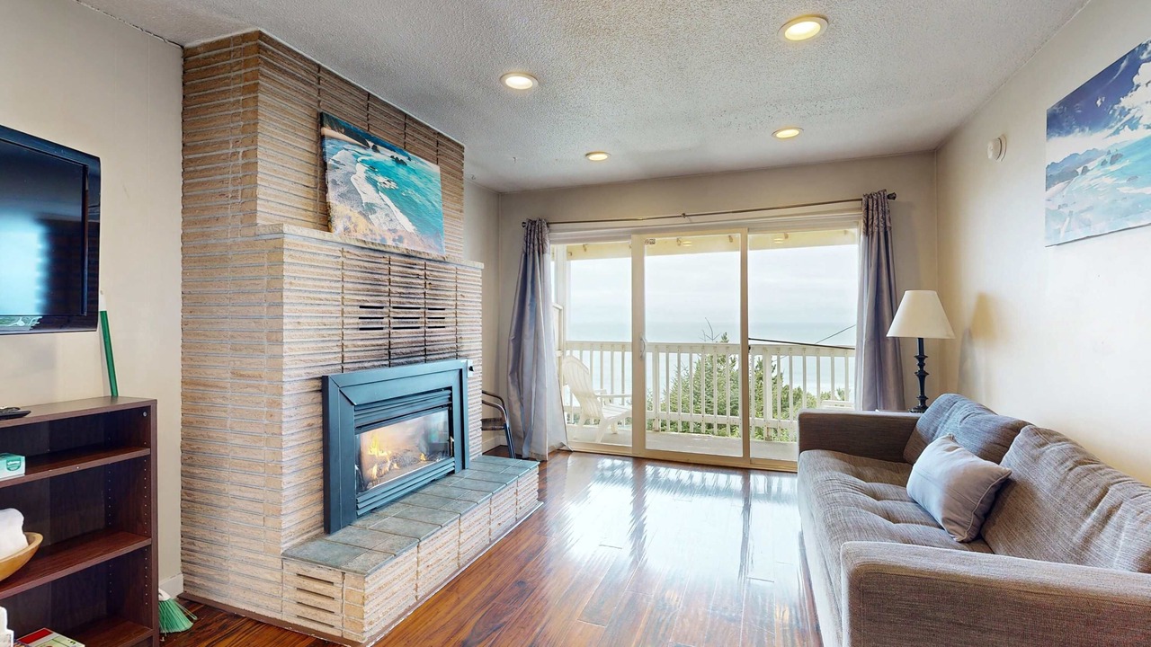Photo of Livingroom in Lincoln City