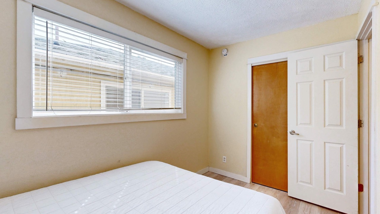 Photo of Bedroom in Lincoln City