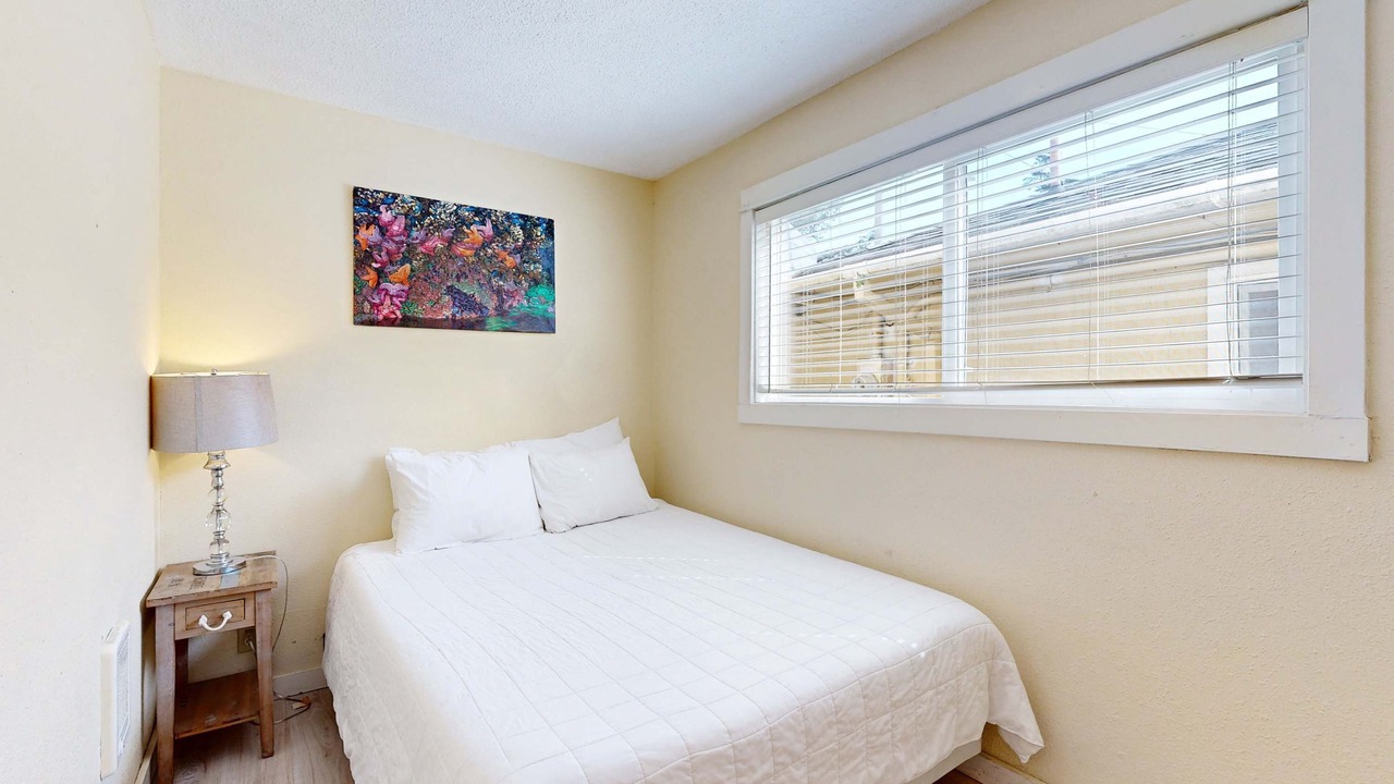 Photo of Bedroom in Lincoln City