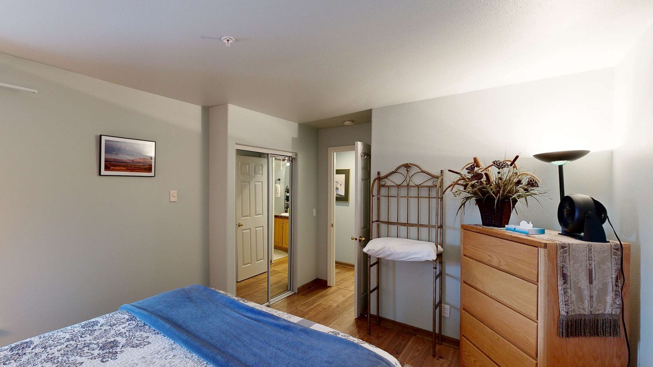 Photo of Bedroom in Lincoln City