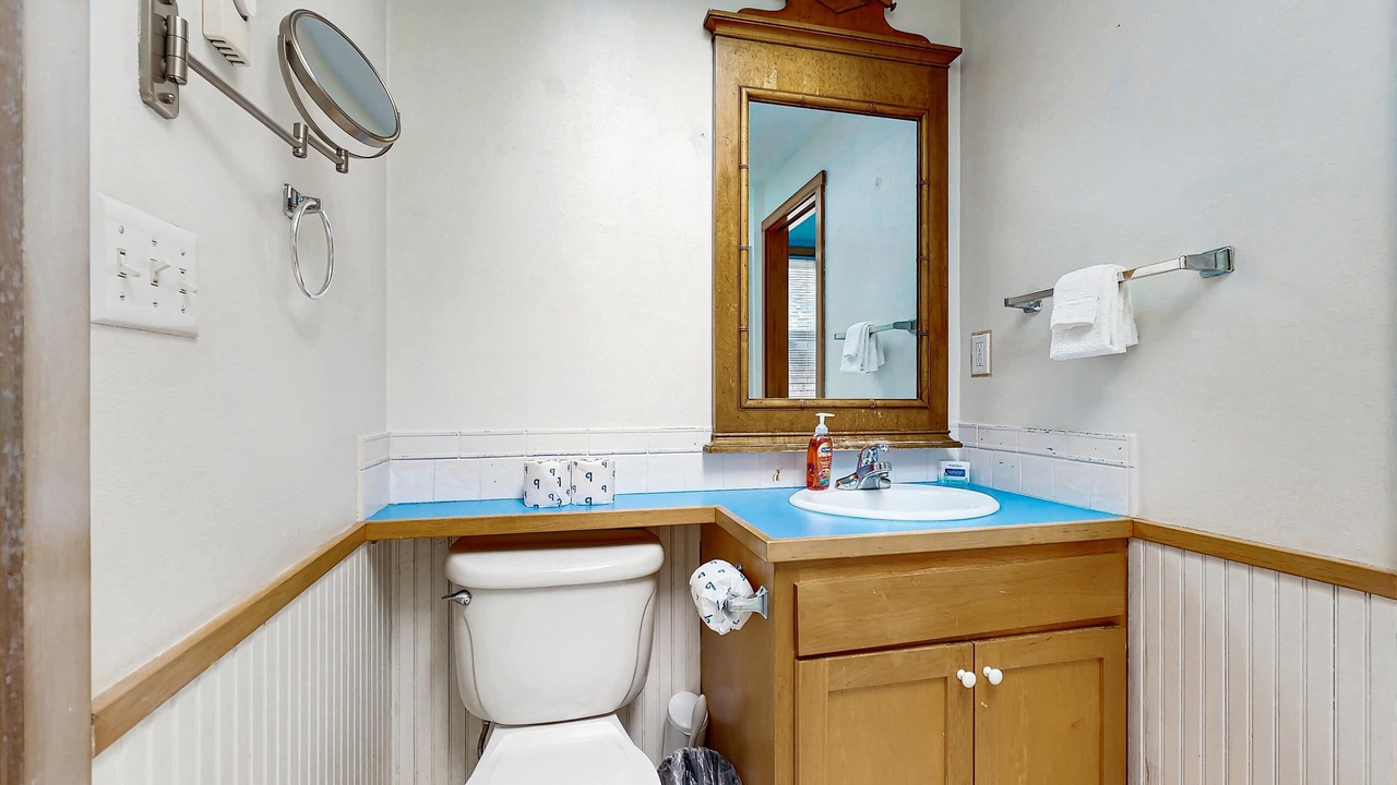 Photo of Bathroom in Shorepine Village