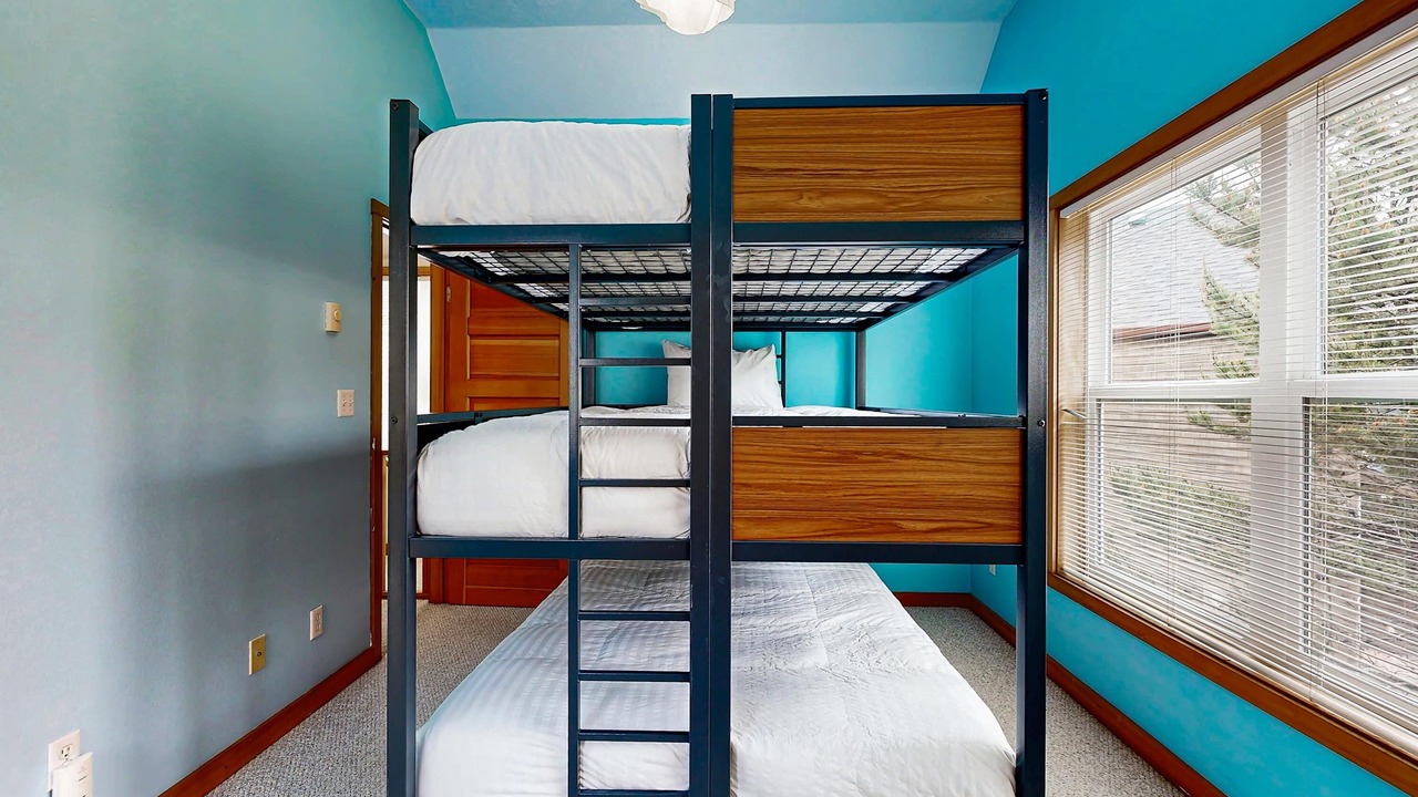 Photo of Bedroom in Shorepine Village