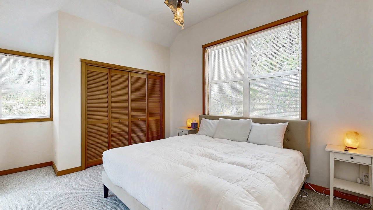 Photo of Bedroom in Shorepine Village