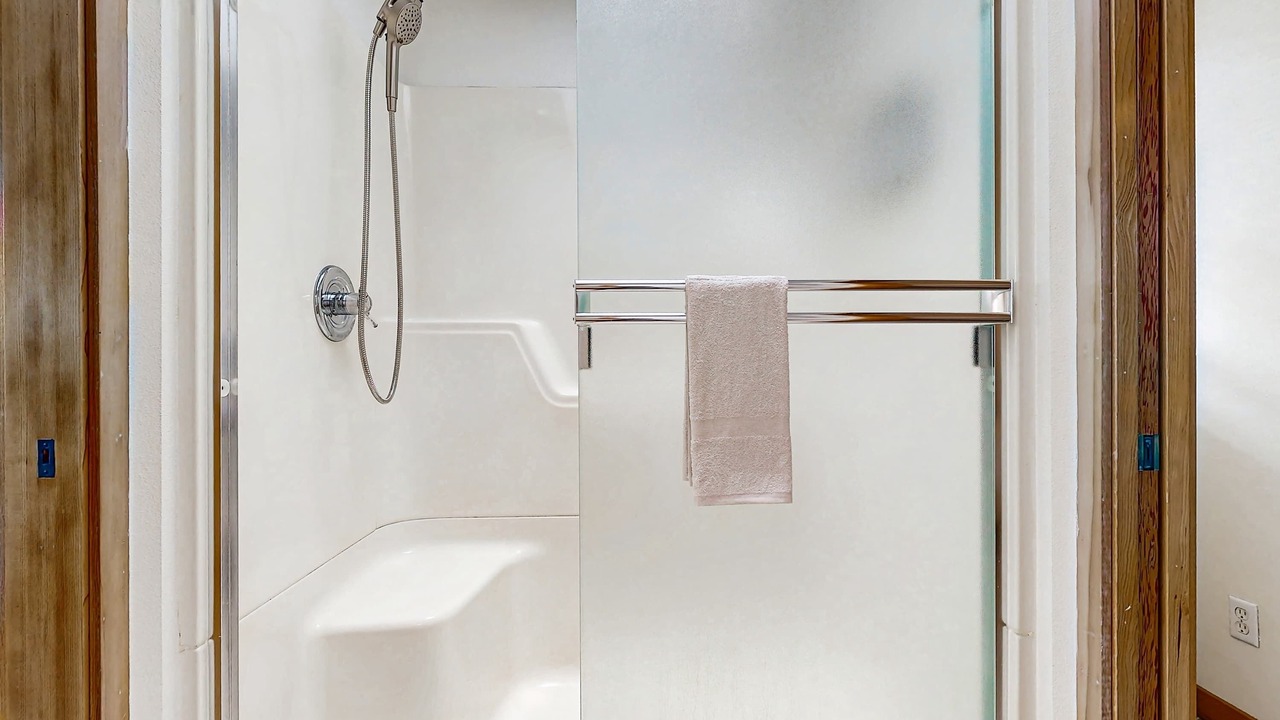 Photo of Bathroom in Shorepine Village