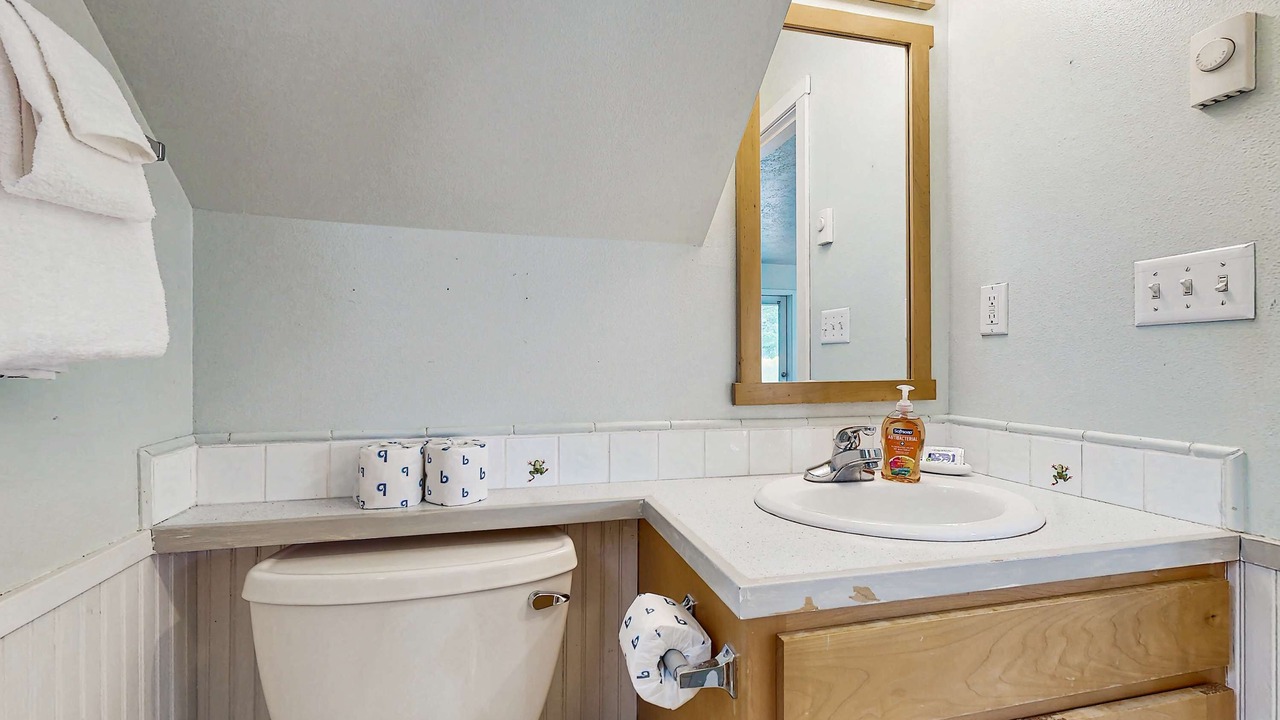 Photo of Bathroom in Shorepine Village