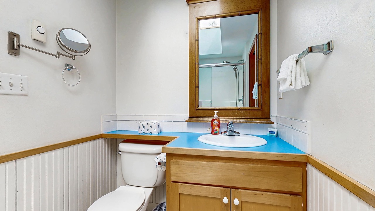Photo of Bathroom in Shorepine Village