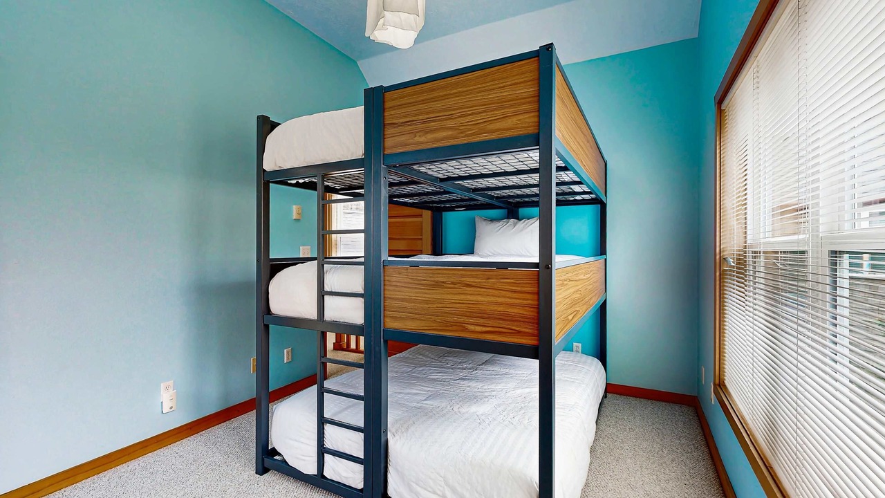 Photo of Bedroom in Shorepine Village