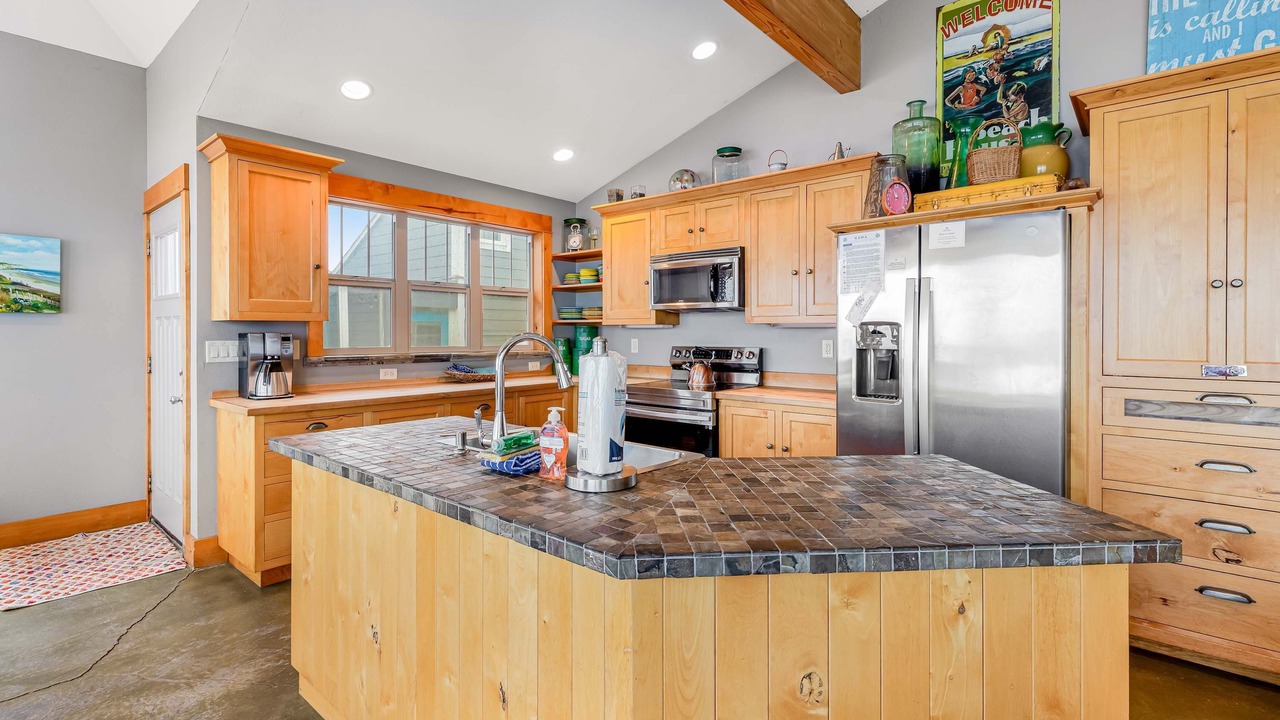 Photo of Kitchen in Kiwanda Shores