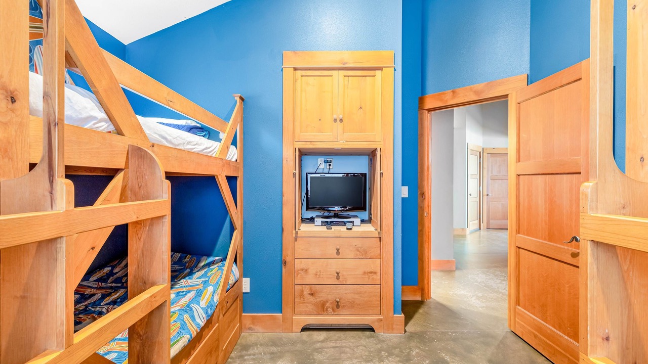 Photo of Bedroom in Kiwanda Shores