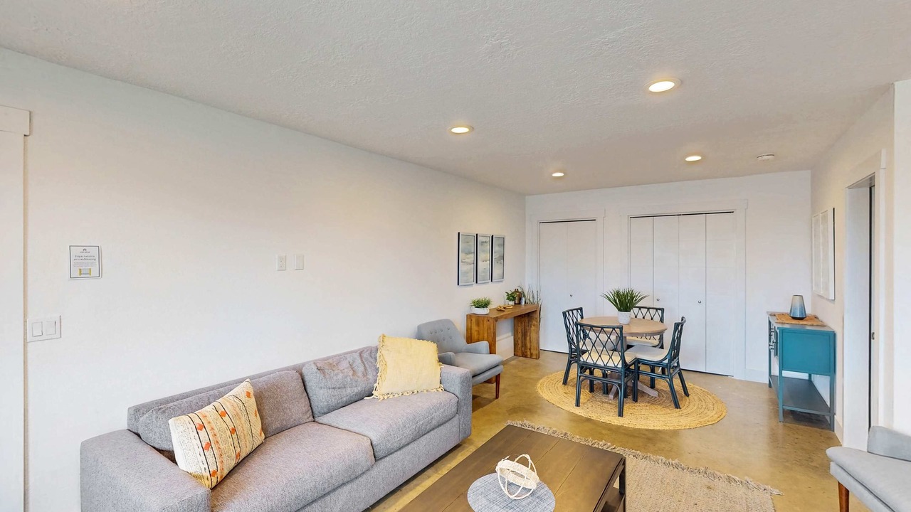 Photo of Livingroom in Kiwanda Shores