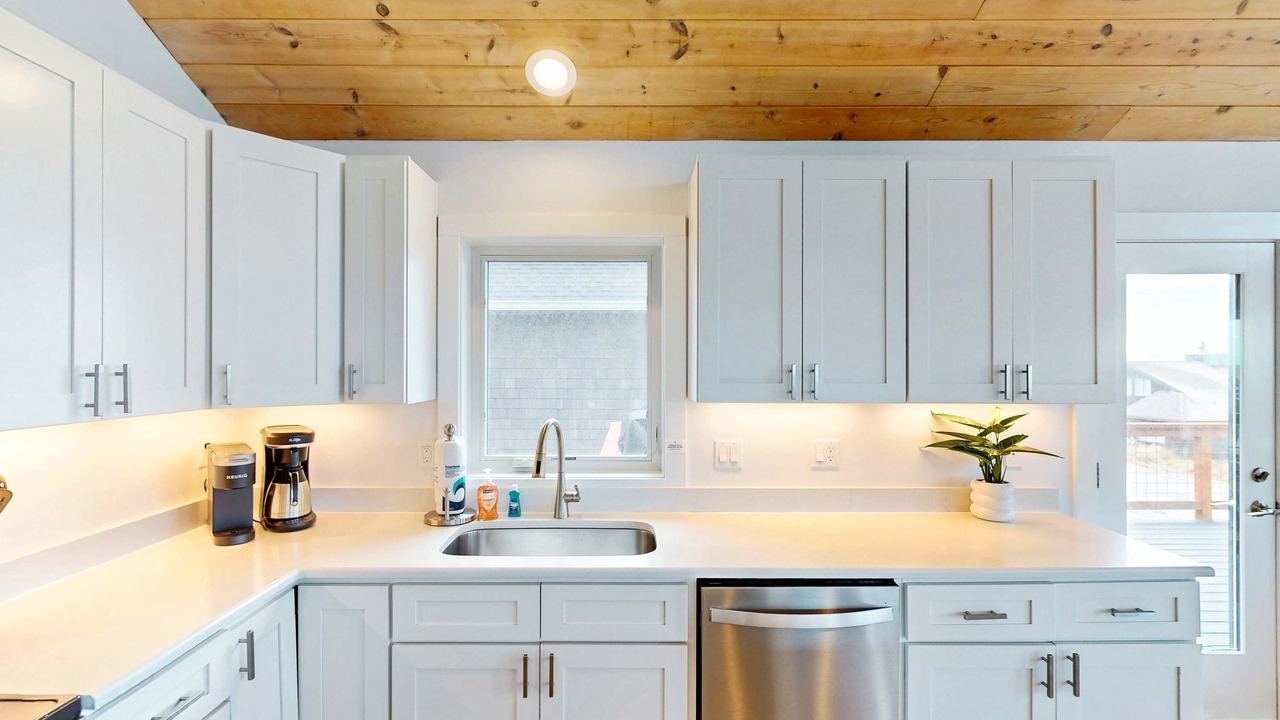 Photo of Kitchen in Kiwanda Shores