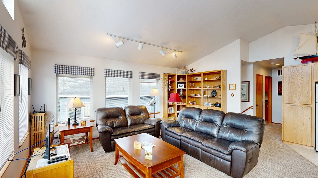 Photo of Livingroom in Cape Meares