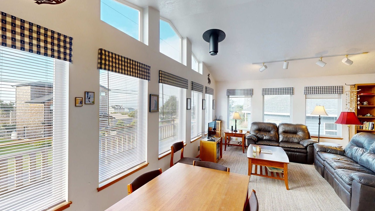 Photo of Livingroom in Cape Meares