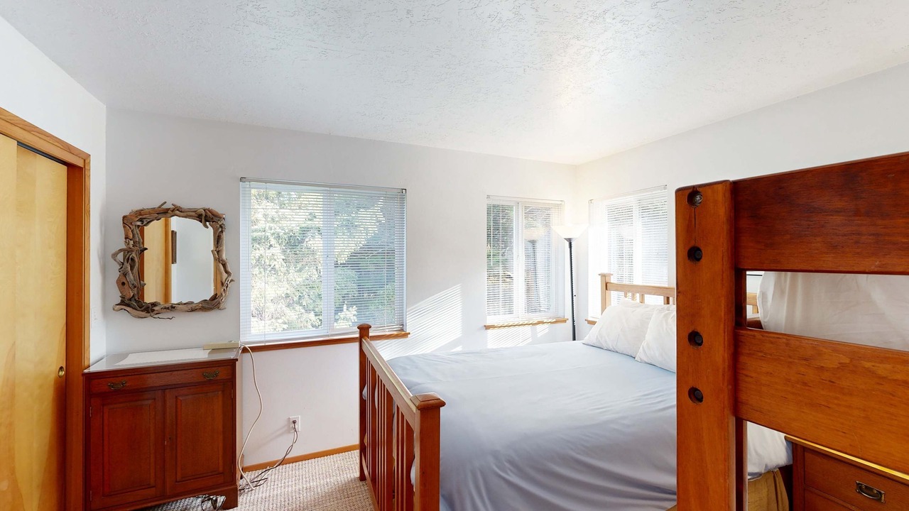 Photo of Bedroom in Cape Meares