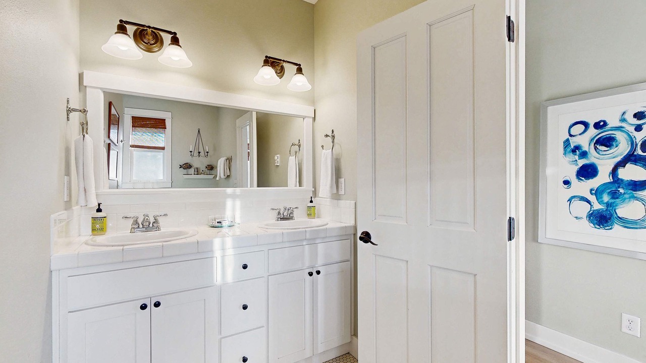 Photo of Bathroom in Olivia Beach