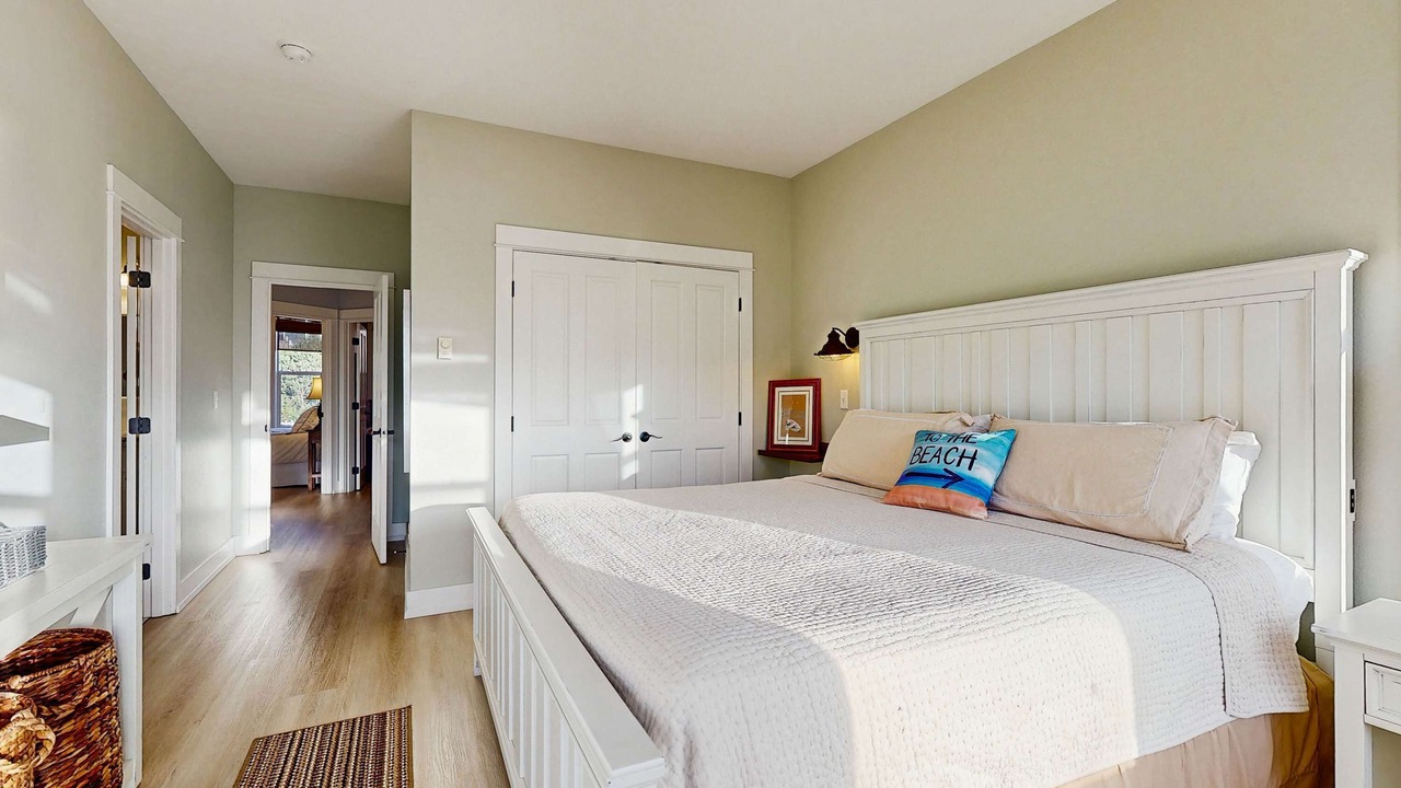 Photo of Bedroom in Olivia Beach