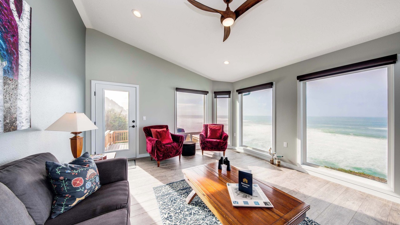 Photo of Livingroom in Cloverdale