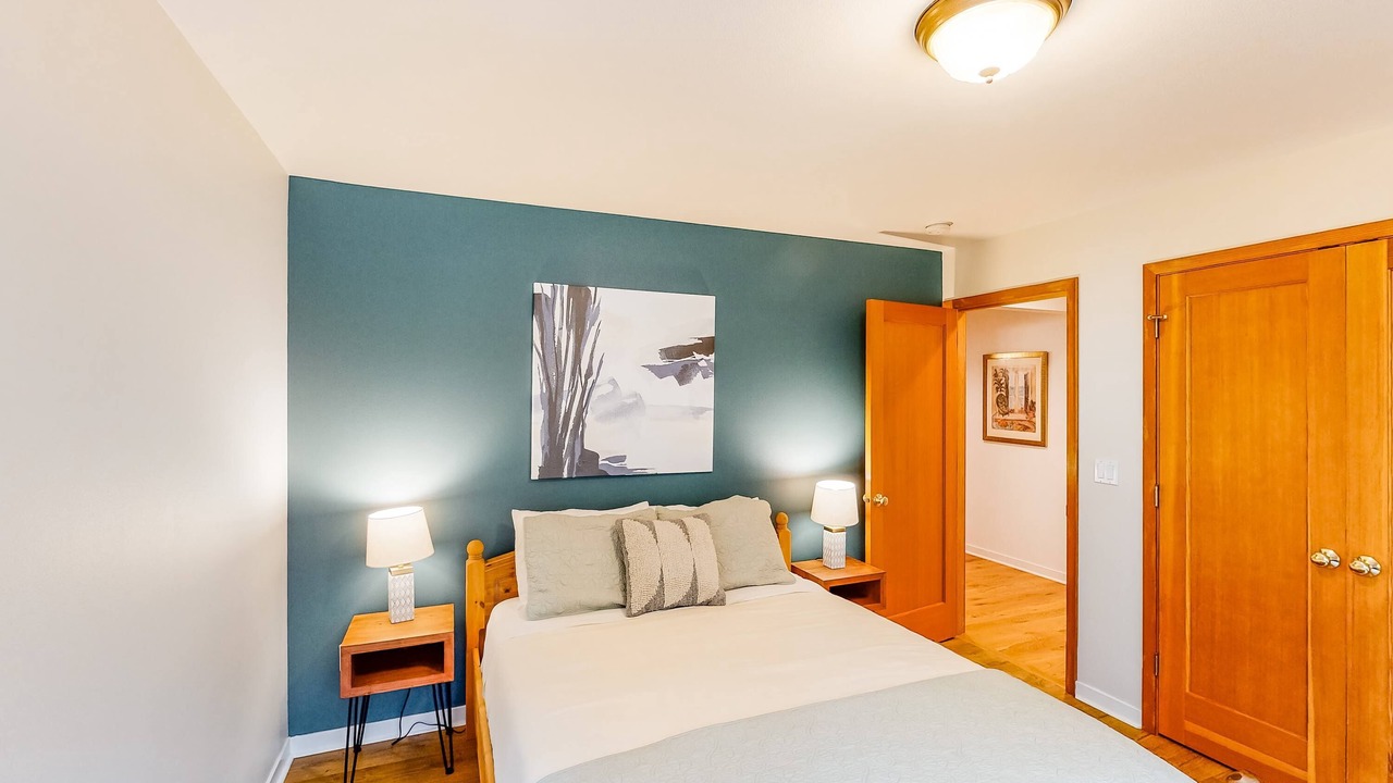 Photo of Bedroom in Cloverdale