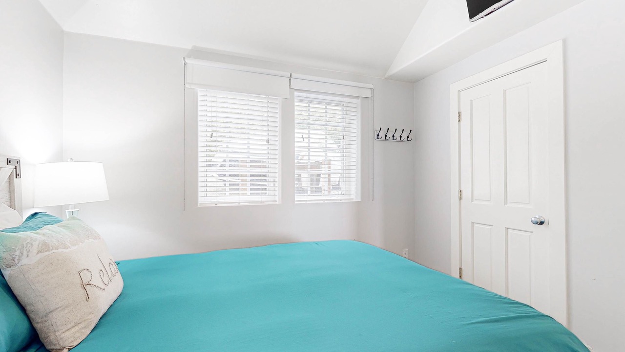 Photo of Bedroom in Oceanside