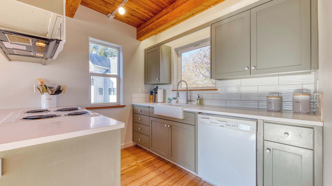 Photo of Kitchen in Netarts